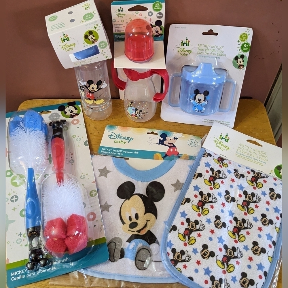 new Disney baby Mickey mouse gift set bottle sippy cup bib burp cloth, T7MIS